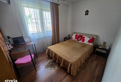 Casă cu 9 camere cu Teren 1295 Mp în Craiovei - 10