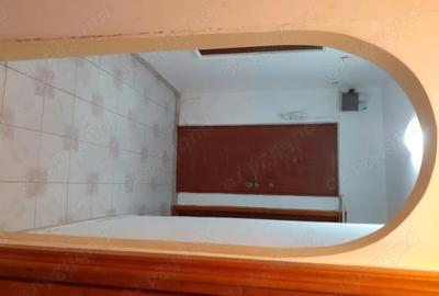 Apartament cu 2 camere decomandat în Calarași 4 - 8