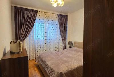 //3 CAMERE// ULTRACENTRAL// - 4