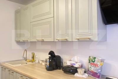 Apartament cu 4 camere, decomandat, pe Calea Bucuresti - 14