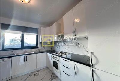 Casă cu Teren 460 Mp în Șerbănești - 1