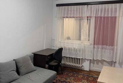 Apartament cu 2 camere decomandat, mobilat în Central