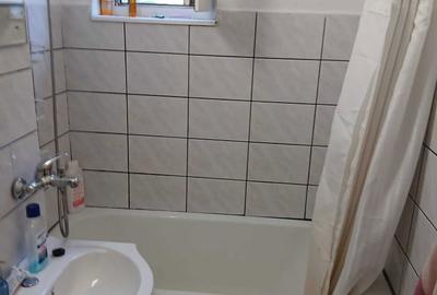 Apartament cu 3 camere decomandat în Central - 3