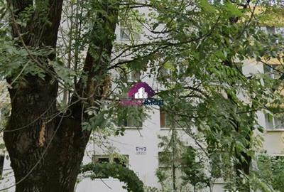 Apartament cu 2 camere decomandat în Colentina