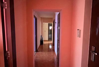 Apartament cu 4 camere decomandat în Central - 13