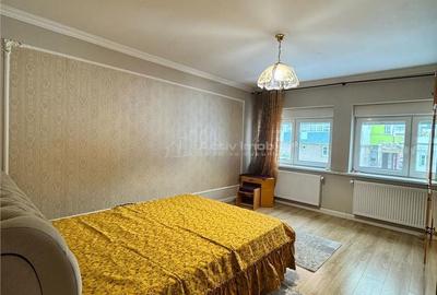 Apartament cu 2 camere decomandat în Central - 2