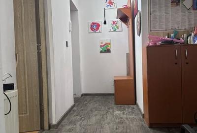 Apartament cu 3 camere decomandat, mobilat în Decebal - 12