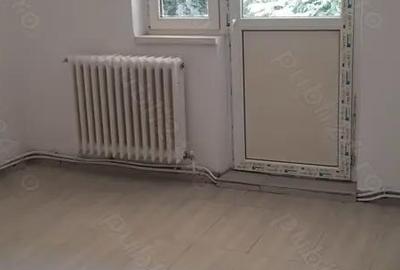 Apartament cu 3 camere decomandat în Central - 3