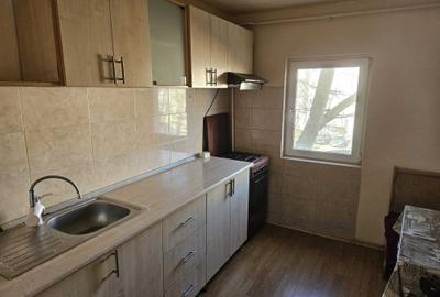 Apartament cu 3 camere decomandat în Exterior Vest - 6