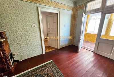 Casă cu 4 camere semidecomandat cu Teren 274 Mp în Ana Ipătescu - 11