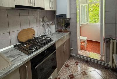 Apartament cu 2 camere decomandat în Canta - 2