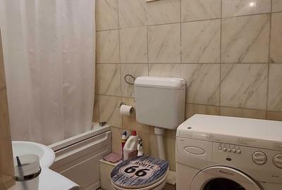 Apartament cu 3 camere semidecomandat în Ultracentral