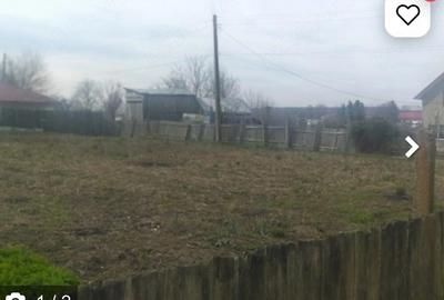 Teren de 580 mp, în Berești - 2