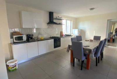 Casă cu 5 camere cu Teren 6880 Mp în Tămaia - 4