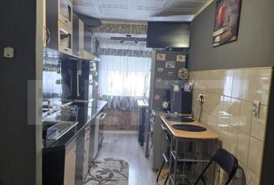 Apartament de vanzare, cu 3 camere, 81.,6 mp, zona Closca - 8