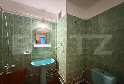 Apartament cu 2 camere decomandat în 1 Mai - 1