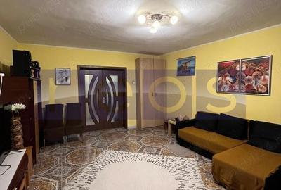 Apartament cu 3 camere decomandat, mobilat în P-ța Unirii