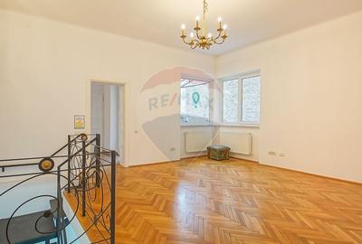 Spațiu comercial, de 123.69999694824 mp, în 15 Noiembrie - 20