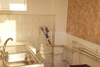 Casă cu 8 camere cu Teren 232 Mp în Rahova - 11