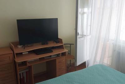 Apartament cu 4 camere semidecomandat în Micro 16 - 2