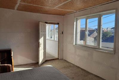 Exclusivitate!!! Navodari, vand Casa P+1etaj zona centru - 4