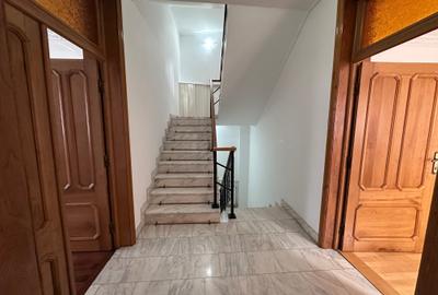 Vila individuală P+2+M.Construita în 2005 - 6