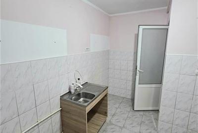 Apartament cu 3 camere decomandat în Tomis III - 4