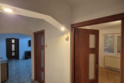 Apartament 3 camere etajul 2 - Sector 4 - Bd. C-tin Brancoveanu - 4