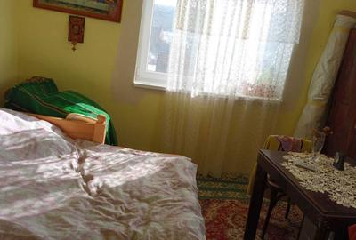 Casă cu 2 camere decomandat în Henig - 2