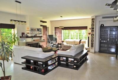 VILLA - PIPERA - PISCINA -CURTE - LANGA PADURE VILLA - PIPERA - PISCINA -CURTE - LANGA PADURE - 3