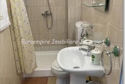 Casă cu 7 camere cu Teren 190 Mp în Central - 7
