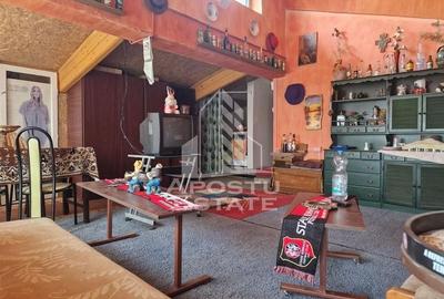Casa familiala cu spatiu comercial si garaj P+1E+M 720 Mp - 46