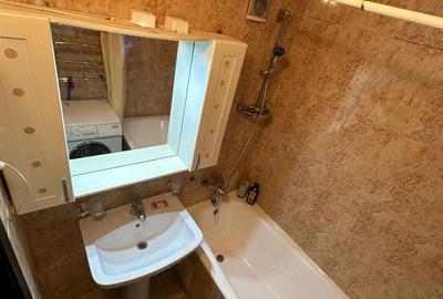 Apartament cu 2 camere decomandat în Rahova