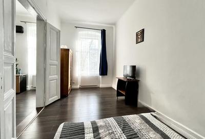 Un apartament care îți oferă orașul la un pas și vedere la Bega - 5