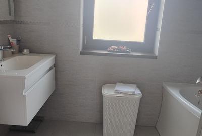 Casă cu 3 camere în Bătești - 4