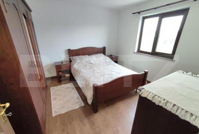 Casă cu 4 camere cu Teren 2500 Mp în Central - 3