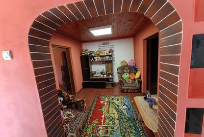 Casă cu 3 camere în Căscioarele (Găiseni) - 2