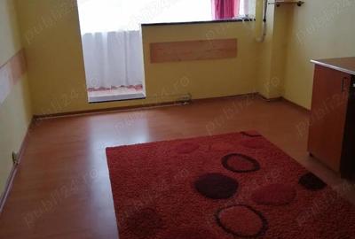 Apartament cu 3 camere decomandat în Micro 18 - 7