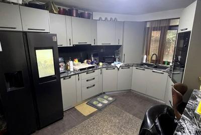 Casă cu 6 camere cu Teren 400 Mp în Malu Roșu - 3