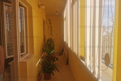 Apartament cu 3 camere decomandat în Școlilor - 8