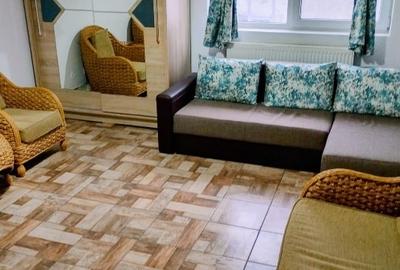 Apartament cu 2 camere decomandat în Micro 20 - 2