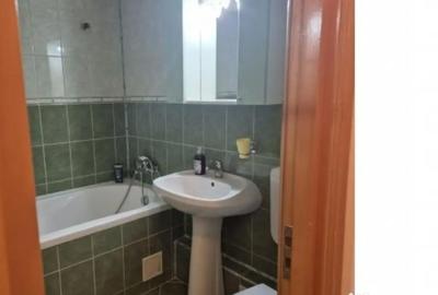 Apartament cu 3 camere decomandat în Mihai Bravu