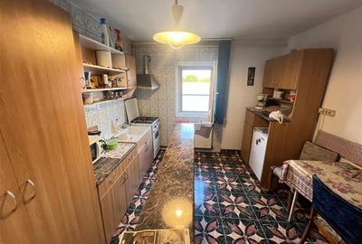 3 cam decomandat, Girocului , 2 bai,2 balcoane,  centrala proprie+2 boxe - 19