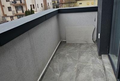 Apartament cu 3 camere în Tractorul - 9