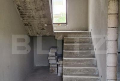 Casă cu 4 camere cu Teren 1000 Mp în Central - 2