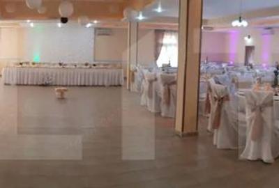 Spațiu comercial, de 1,600 mp, în Central - 11