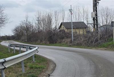 Teren agricol intravilan de 7900 mp, în Industrială - 3