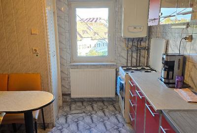 Inchiriez apartament 2 camere decomandat in Deva, I. Maniu, mobilat - 2