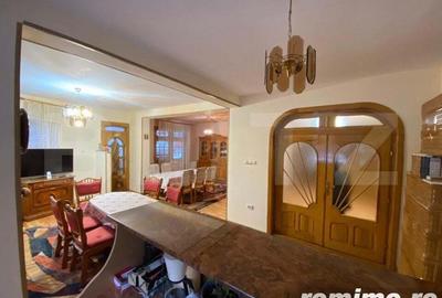 Vila cu potential de transformare in pensiune, 13 camere, Timisul de Sus, Brasov - 17