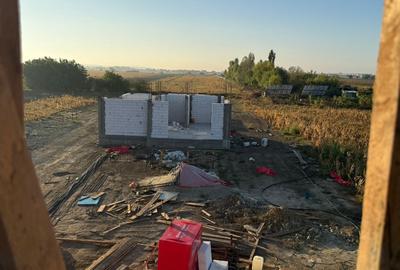 Teren Construcții intravilan de 12.5 mp, în Crevedia - 3